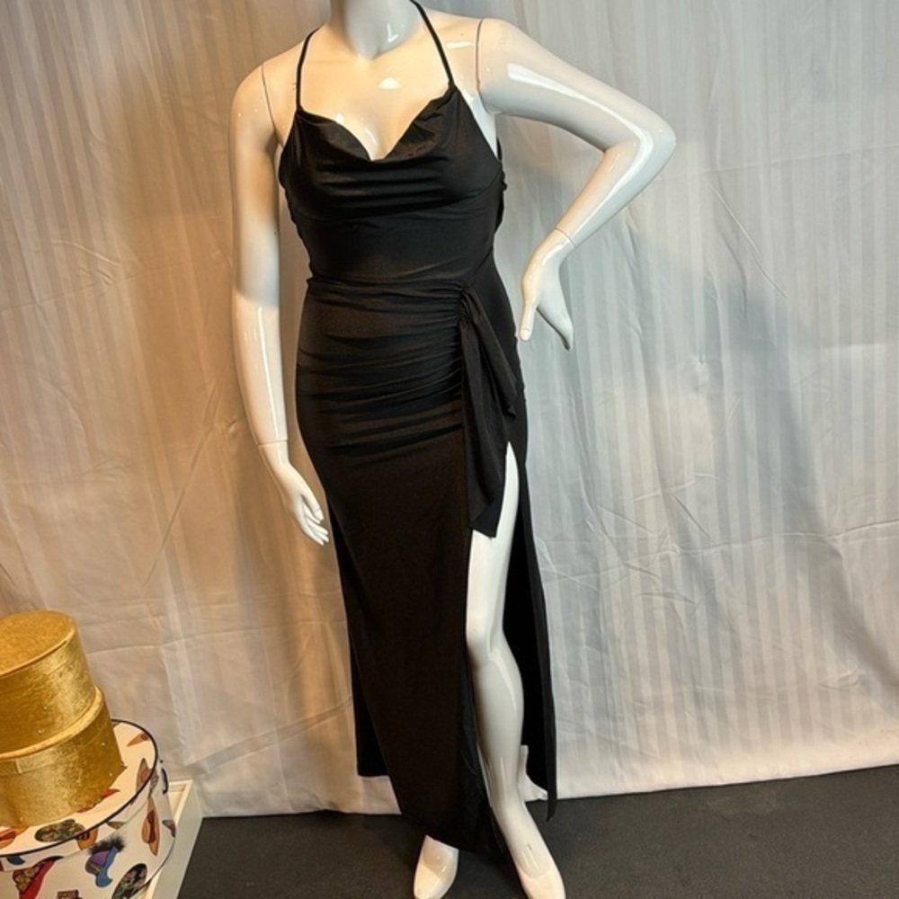 BLACK SATIN DRAPPED NECK SPLIT MAXI DRESS WITH‎ DRAPE SIZE LARGE
